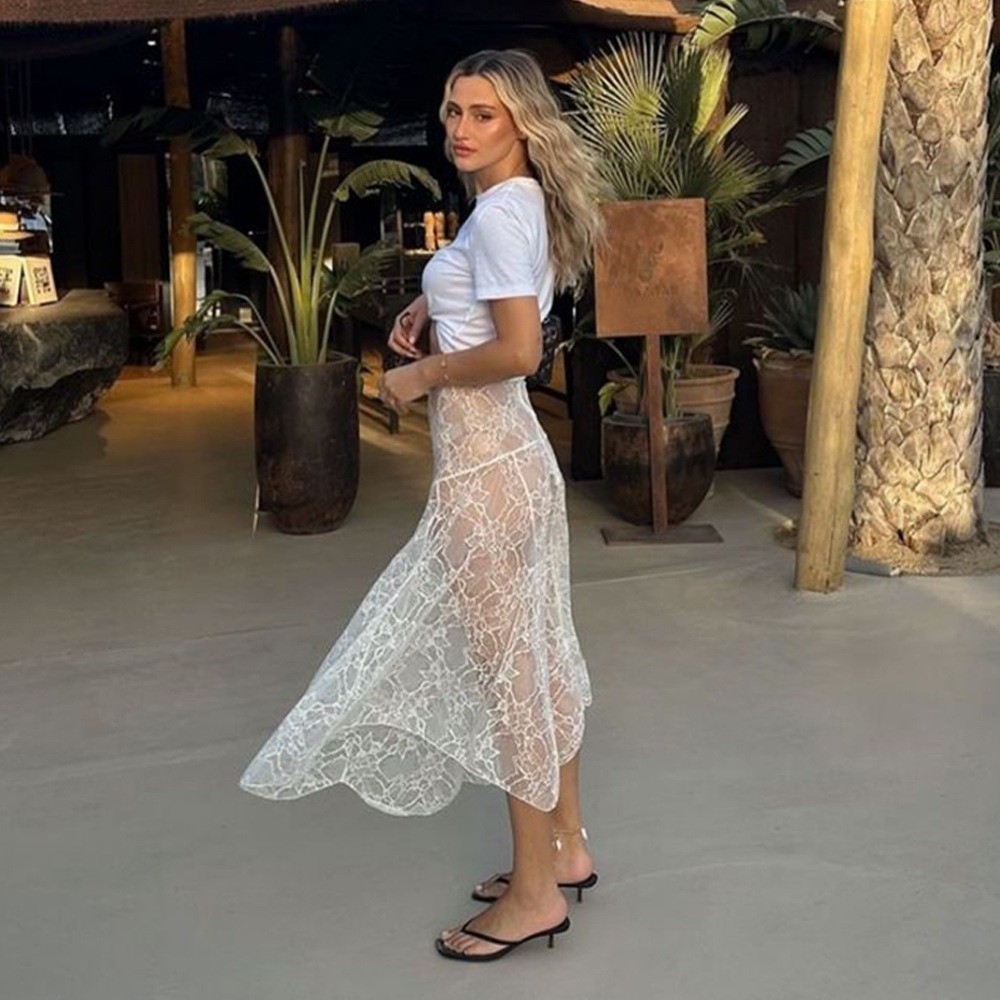 ชุดเดรสชายหาดลูกไม้สีทึบ ดีไซน - Midi Skirt Floral บทวิจารณ์และราคา